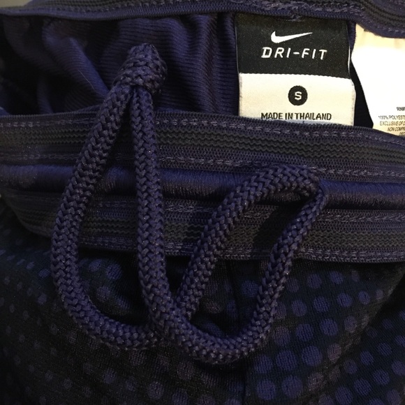 NIKE Dri-Fit Womens Athletic Shorts - UNIQUE! - Picture 3 of 4